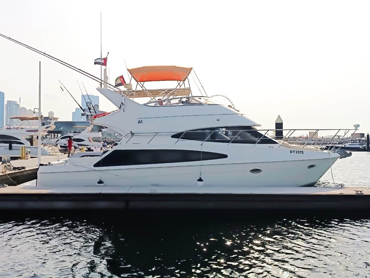 CARVAR 42 FT HARBOUR Front