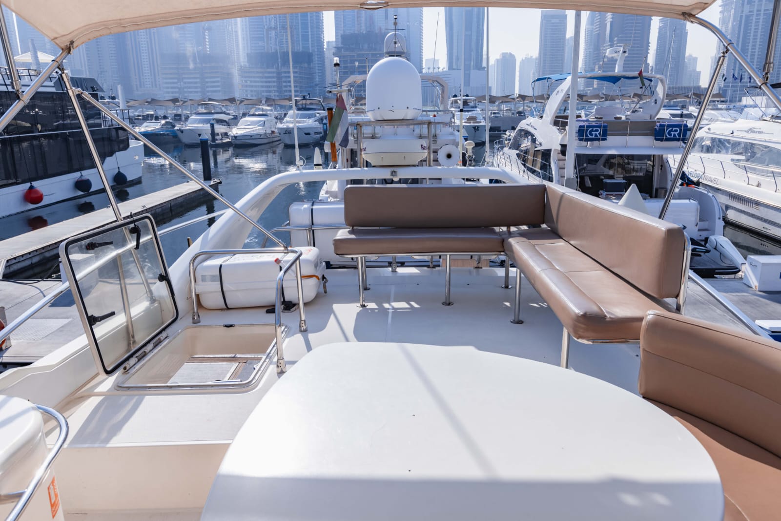AZIMUT 58FT Back